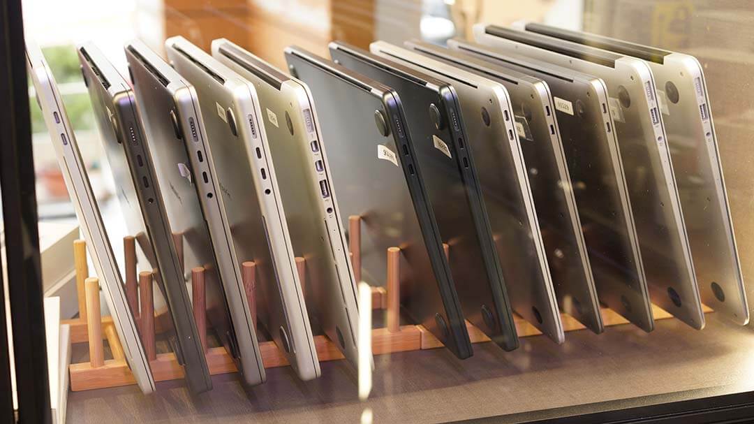 青蘋果3C 門市展示回收的二手 MacBook 筆電